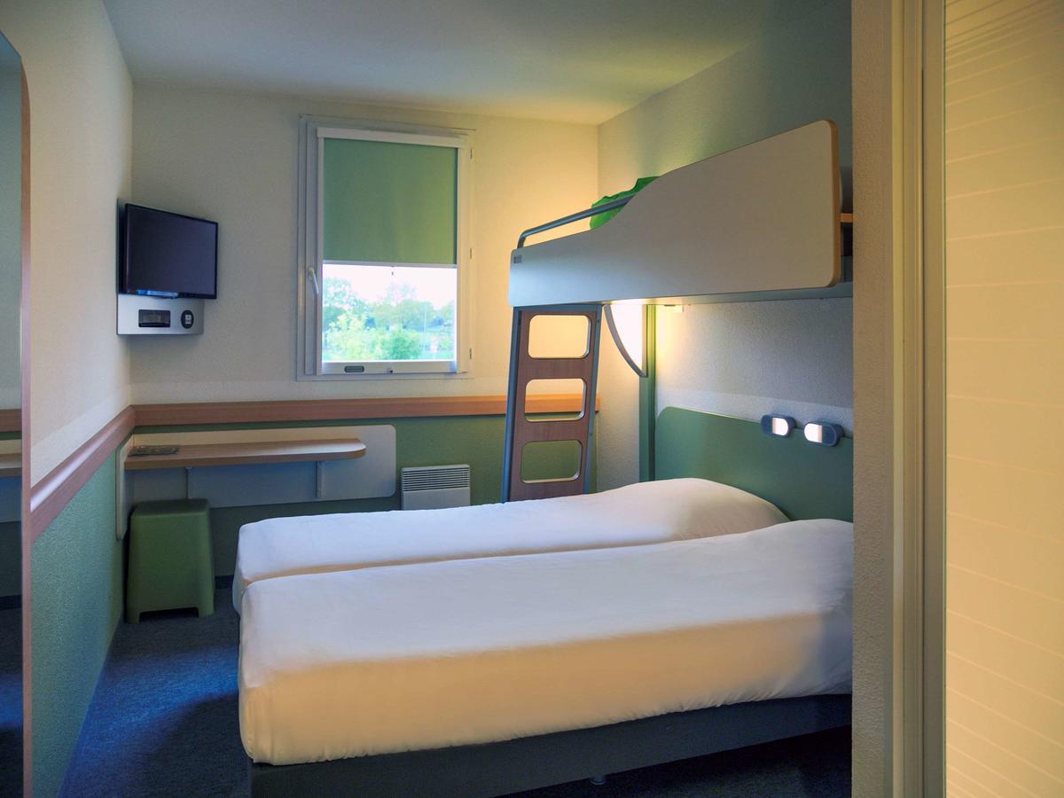 Ibis Budget Niort - 拉克雷奇 外观 照片